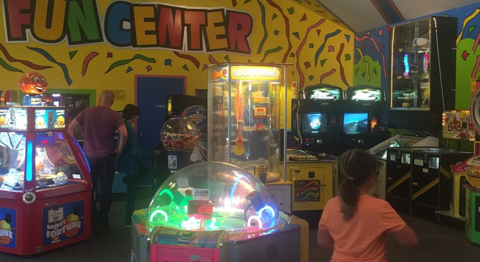 Paige's Crossing & Toptracer Driving Range, United States